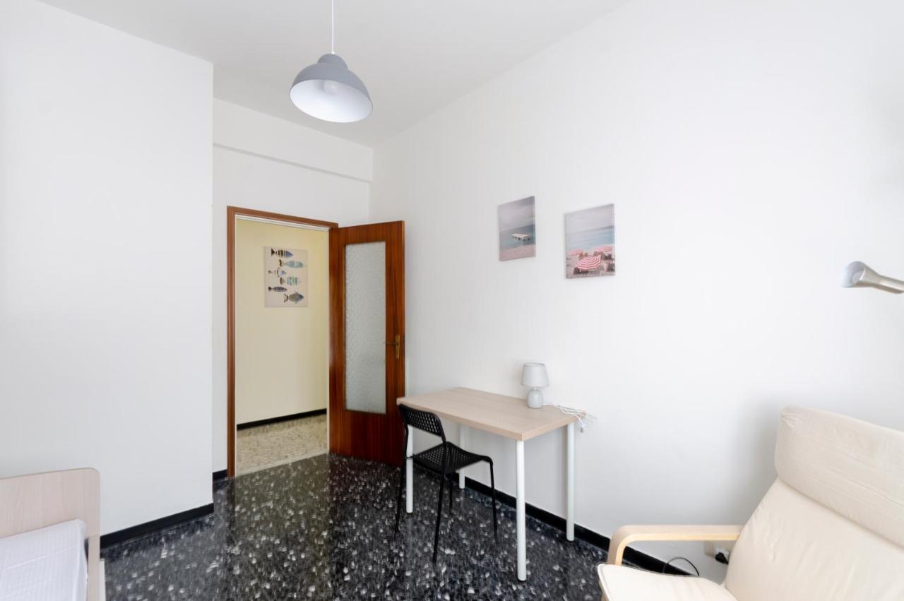 Joivy Family Flat With 3 Balconies, 10 Min To Beach Moneglia Bagian luar foto